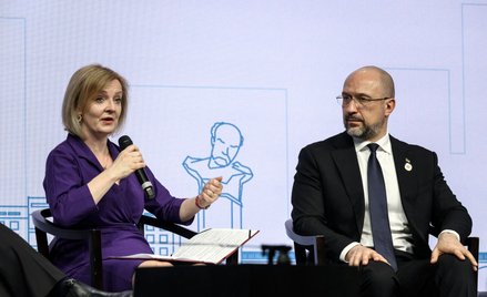 Liz Truss i Denys Szmygal