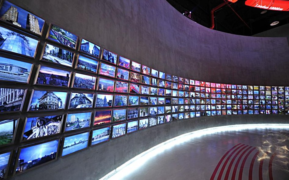 Więcej pieniędzy na reklamę w telewizji