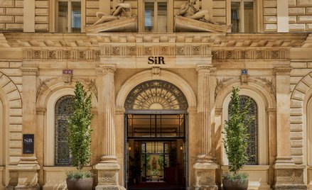 Kamienicę, w której mieści się hotel Sir Prague, wybudowano w 1884 r. w stylu neorenesansowym.