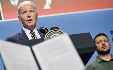 Joe Biden i Wołodymyr Zełenski na szczycie NATO w Wilnie, 12 lipca 2023 r. USA sprzeciwiły się bardz