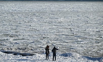 Zamarznięte morze w Gdyni Orłowie. Eksperci IMGW wskazują, że tegoroczne oblodzenie jest efektem dłu