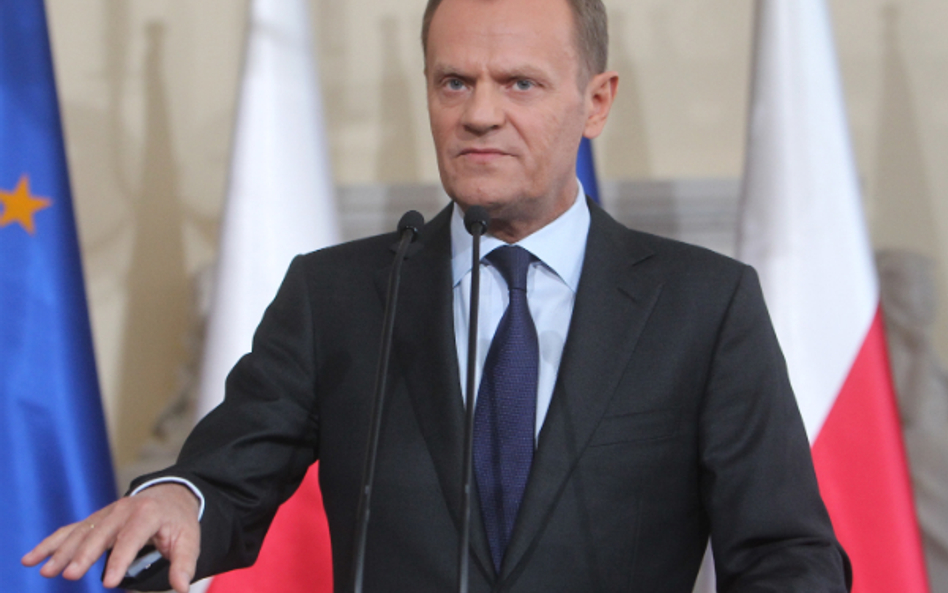 Donald Tusk Superman - strategia wyborcza PO