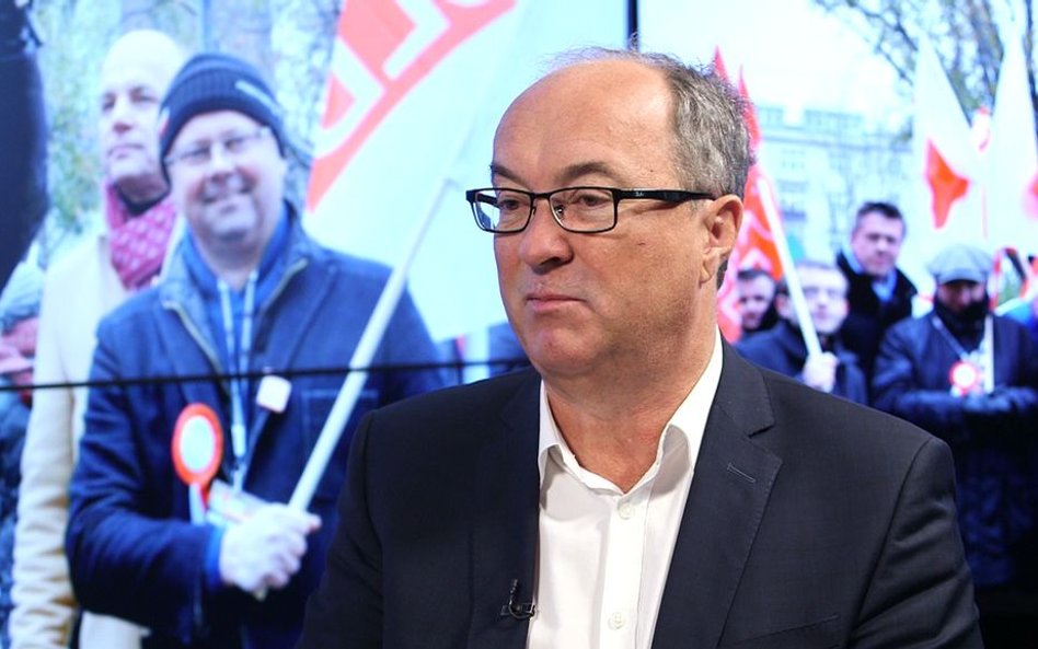 Sondaż: Czy SLD powinno zawierać koalicje z PiS