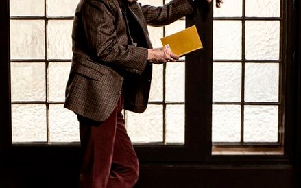 Rafał Dziwisz jako Konrad.