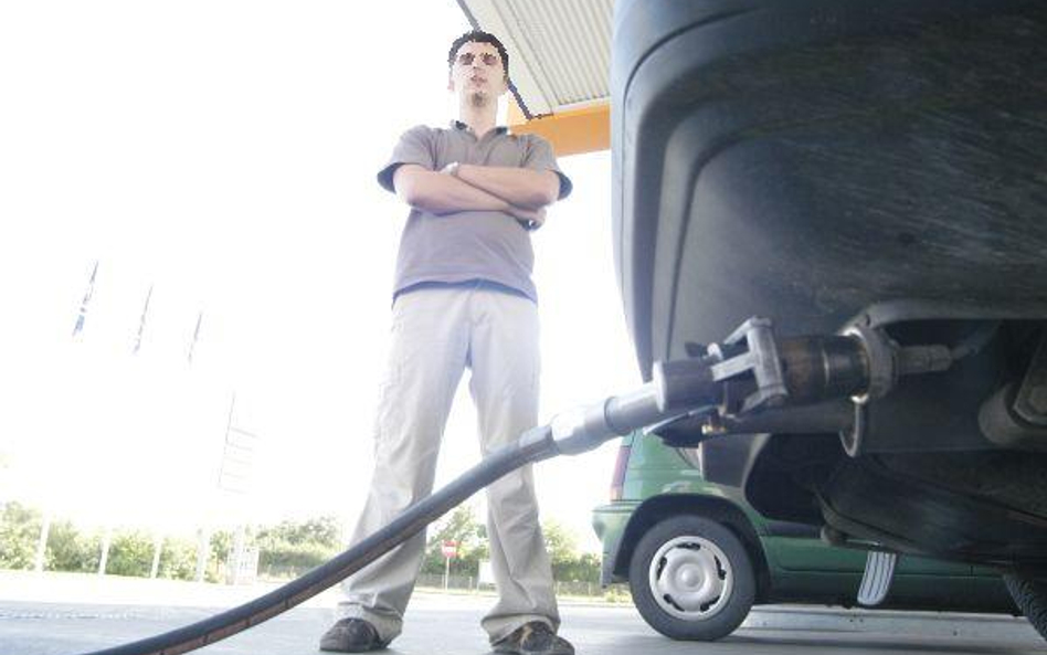 Autogaz zatankuje tylko osoba z uprawnieniami