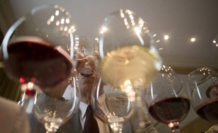 Alkohol jest dobry dla zdrowia. W niewielkich ilościach