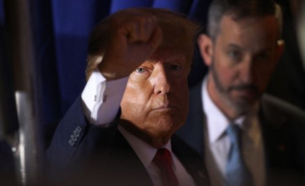 Orbán wzywa: Prezydencie Trump, wróć i przynieś nam pokój