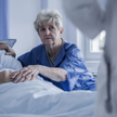 Odwiedzający szpital nie musi być szczepiony