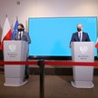 Minister zdrowia Adam Niedzielski oraz nowo powołany wiceminister zdrowia ds. dialogu społecznego Pi