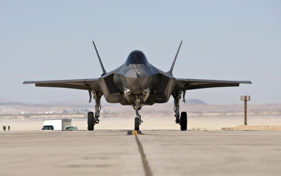 F35