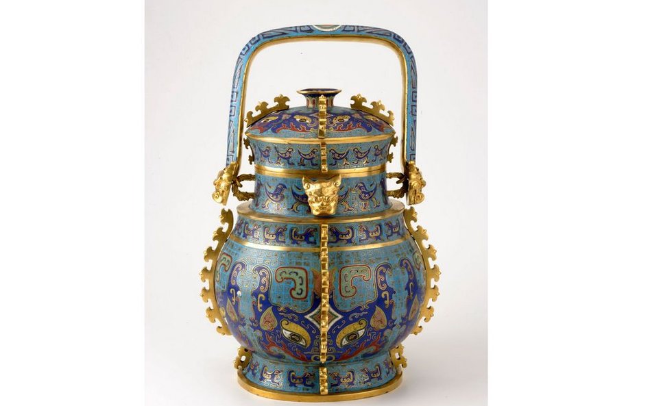 Naczynie you z nakrywą dekorowane stylizowanymi maskami taotie i ptakami, Chiny, XVIII w .