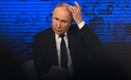 W długiej, ponaddwugodzinnej rozmowie Władimir Putin snuł teorie dotyczące nierozerwalnych związków 