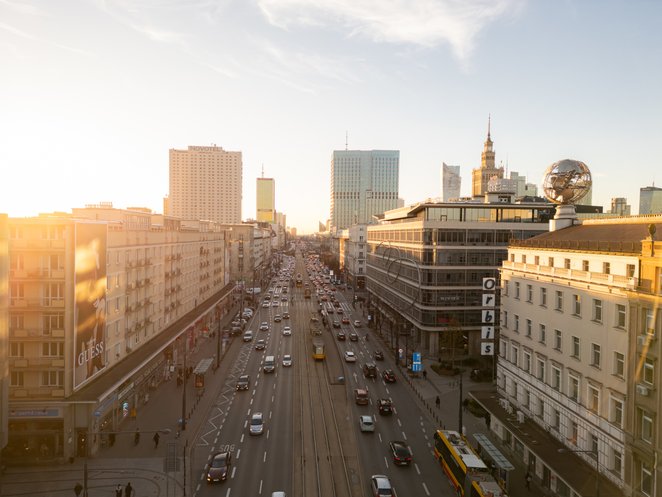 Przejście na wyskości Brackiej było od dawna w planach przebudowy Alej Jerozolimskich, jednak miasto
