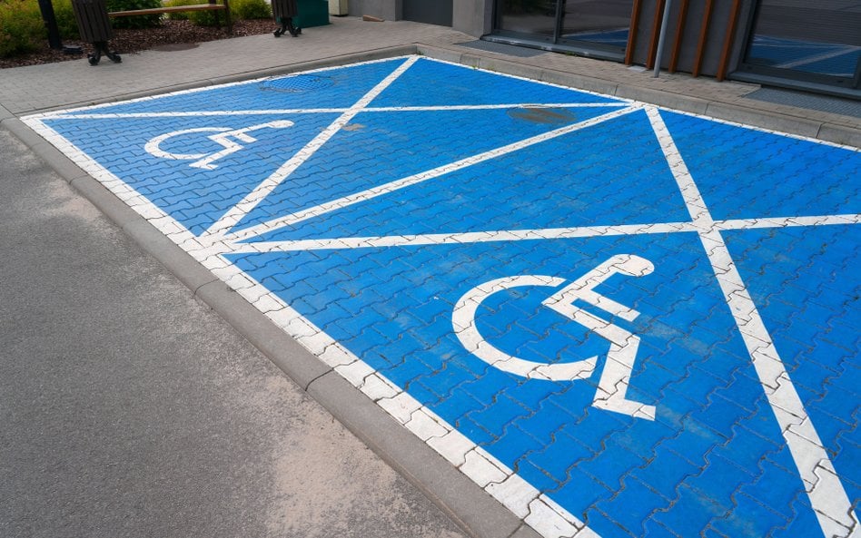 Za dwa lata niezbędna będzie wymiana kart parkingowych z orzeczeniem o niepełnosprawności