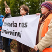 Aktywiści Ostatniego Pokolenia przed Stadionem Narodowym w Warszawie.