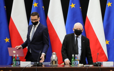 Prezes Kaczyński walczy z V falą