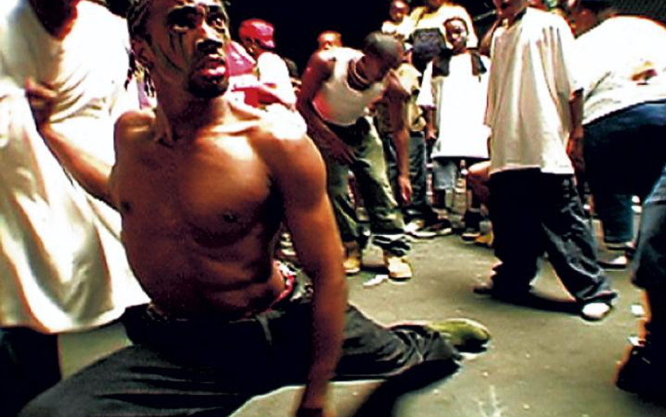 Krumping jest substytutem walki, młodzi mieszkańcy Los Angeles zamieniają przemoc na taniec
