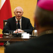 We wrześniu Michał Boni wróci do negocjacji z biskupami