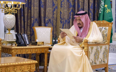 Po mediach społecznościowych rozeszły się pogłoski, że król Salman (na zdjęciu) nie żyje. Zaprzeczaj