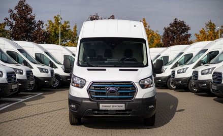 100 elektrycznych Fordów Transit we flocie GLS