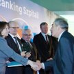 Od lewej: wiceprezes grupy PZU Aneta Zawistowska, wiceminister zdrowia Piotr Warczyński, Jerzy Henni