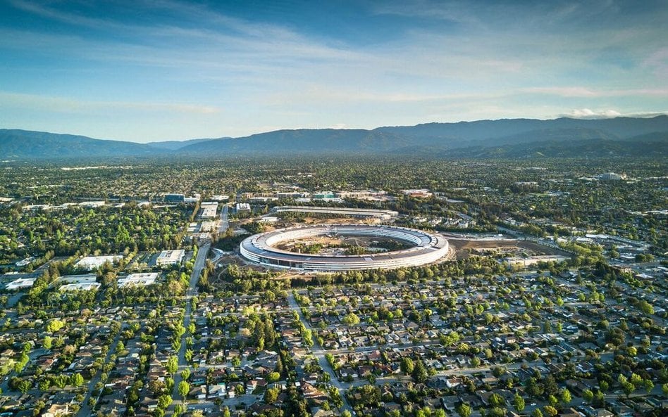 Futurystyczna siedziba Apple