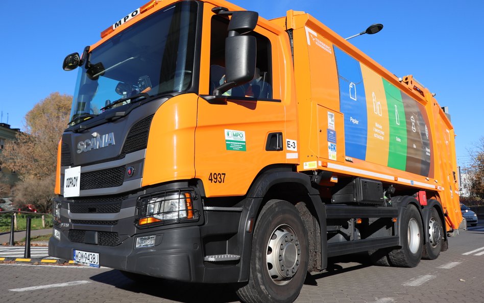 Od stycznia do grudnia 2025 roku załogi Miejskiego Przedsiębiorstwa Oczyszczania odbierały odpady od