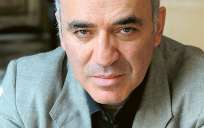 60 lat Garriego Kasparowa. Pokonał Karpowa, Putin mu niestraszny