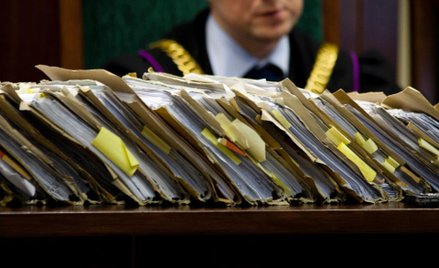 Instytucja wyłączenia sędziego urzeczywistnia konstytucyjnie zagwarantowane prawo do bezstronnego są