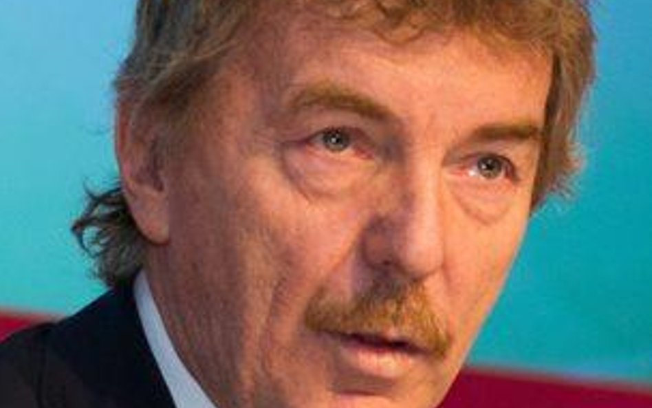 Zbigniew Boniek i Mateusz Borek reklamowali firmy bukmacherskie zarejestrowane poza Polską