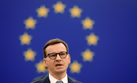 PE o Polsce: TVP Info pokazała Morawieckiego, nie pokazuje debaty