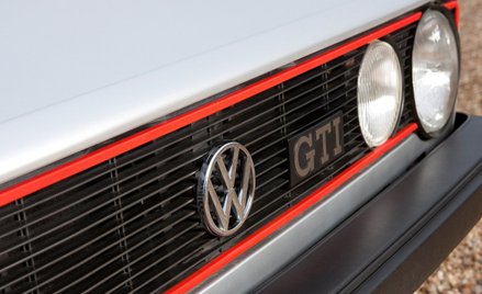 Symbol GTI został pierwszy raz użyty w 1976 roku roku w sportowej odmianie Golfa