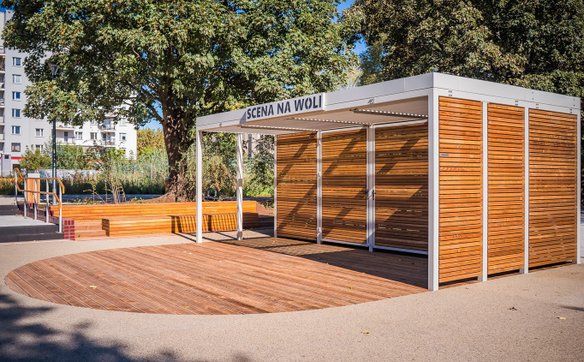 Na skwerze powstała także scena na wydarzenia kulturalne
