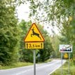 Szczególną ostrożność trzeba zachować na drogach ze znakiem „Uwaga, dzikie zwierzęta”