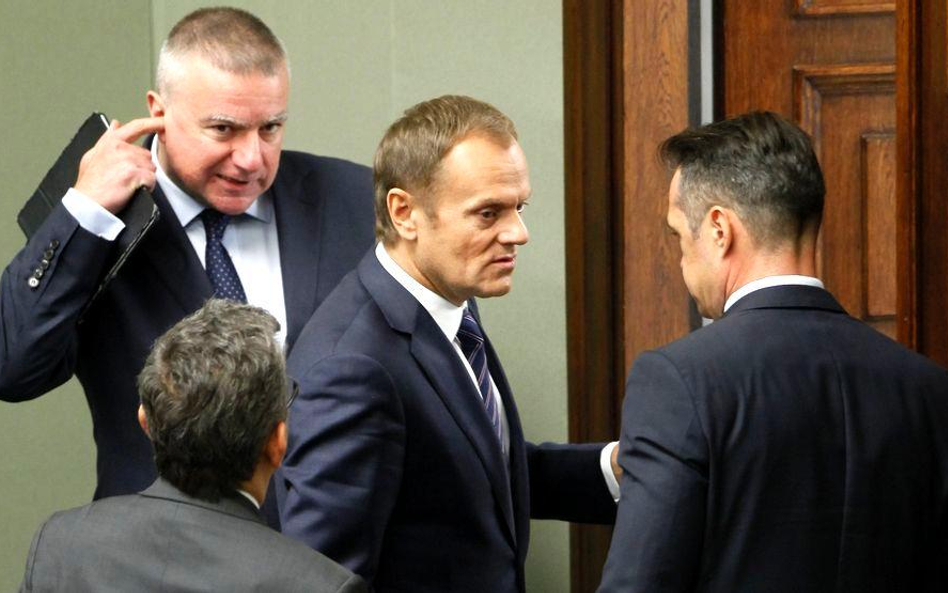 Paweł Graś, Donald Tusk i Sławomir Nowak w Sejmie