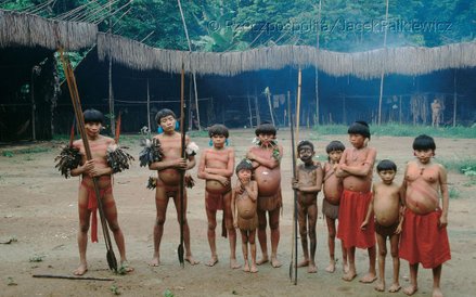 Dzieci prehistorii należą do ostatnich już na Ziemi grup etnicznych, które przetrwały do naszych cza