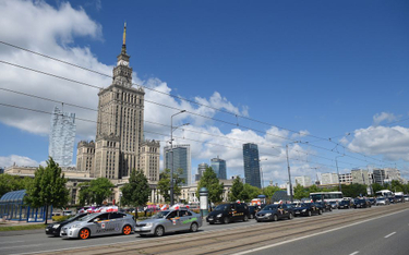 Protest taksówkarzy w Alejach Jerozolimskich w Warszawie