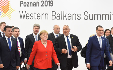 Od lewej: premier Macedonii Północnej Zoran Zaew, kanclerz Niemiec Angela Merkel, premier Bułgarii B