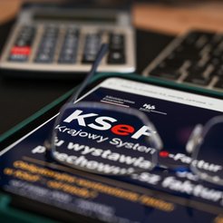 1 lutego 2026 r. ruszył Krajowy System e-Faktur (KSeF) służący do wystawiania faktur w obrocie międz