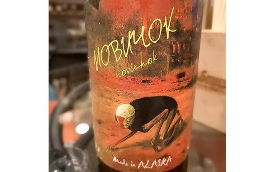 Rosyjskie piwo "Nowiczok" z obrazem Beksińskiego na etykiecie