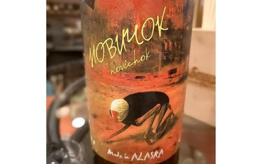 Rosyjskie piwo "Nowiczok" z obrazem Beksińskiego na etykiecie