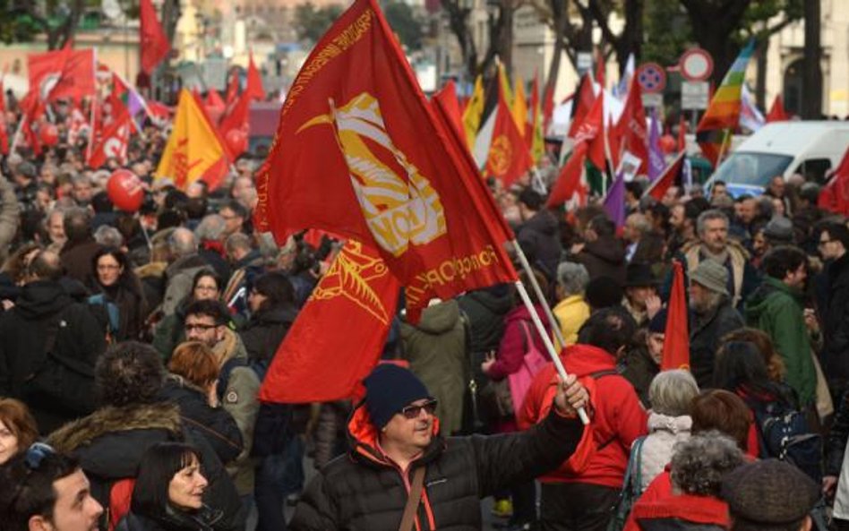 Prawdziwymi reprezentantami demosu są ugrupowania takie jak francuski Front Narodowy, hiszpański Pod