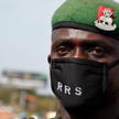 Kto zabił więcej Nigeryjczyków? Policja rywalizuje z koronawirusem
