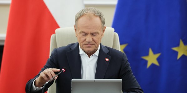 Premier wystraszył inwestorów. Będzie nowy podatek, Orlen tanieje