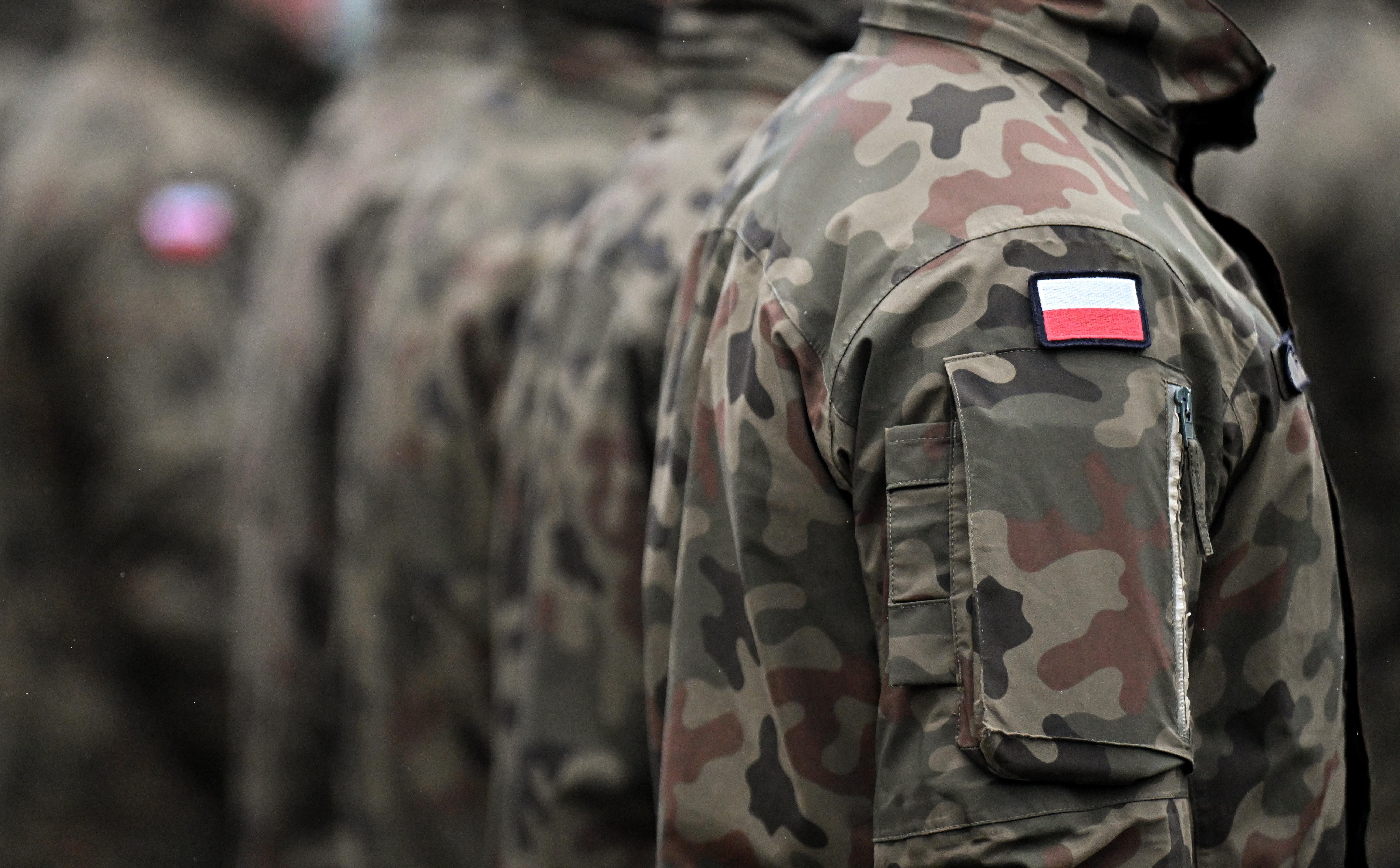 Kim są i czym się zajmują polscy żołnierze mający podwójne obywatelstwo?