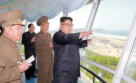 Kim Dzong Un zarzucił generałom, że nie potrafią „myśleć elastycznie”