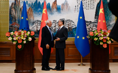 W trudnych rozmowach UE–Chiny w Pekinie udział biorą m.in. szef unijnej dyplomacji Josep Borrell i c