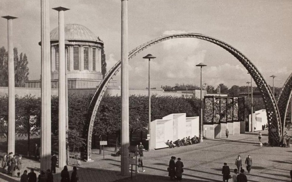 Wystawa Ziem Odzyskanych, Widok na Pawilon Czterech Kopu ł , 1948,