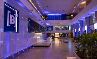 Bovespa, główny indeks giełdy w Sao Paulo nieznacznie rósł na początku wtorkowej sesji, po ostrej po