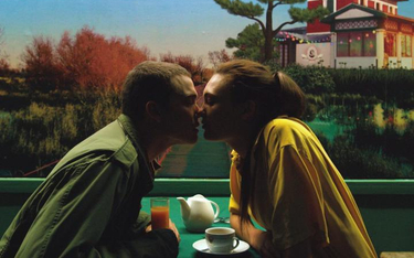 Karl Glusman (Murphy) i Aomi Muyock (Electra) w lirycznej scenie „Love”. Film od piątku w kinach